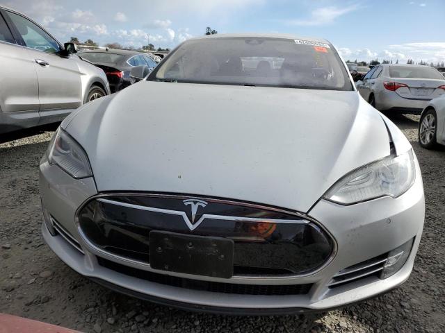Photo 5 from auction – 2014 TESLA MODEL S with VIN 5YJSA1S17EFP64096