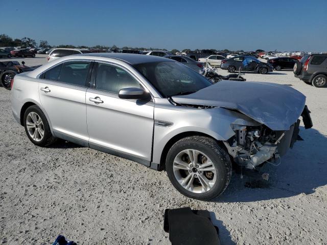 Photo 4 from auction – 2013 FORD TAURUS SEL with VIN 1FAHP2E83DG133850