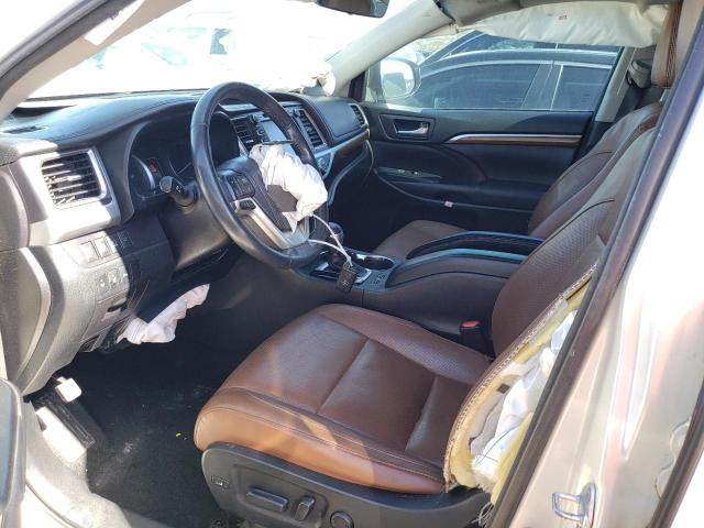 Photo 7 from auction – 2017 TOYOTA HIGHLANDER with VIN 5TDYZRFH3HS210496
