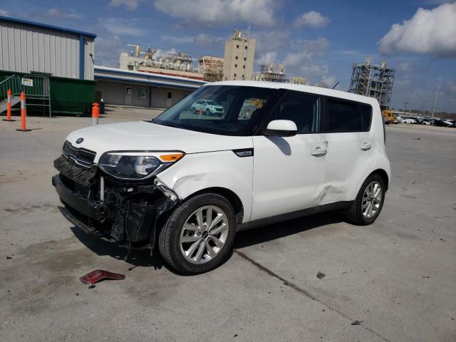KIA SOUL + 2017 with VIN KNDJP3A53H7500796 - Photo from auction