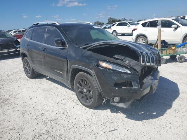 Photo 4 from auction – 2017 JEEP CHEROKEE L with VIN 1C4PJLCB2HW560377
