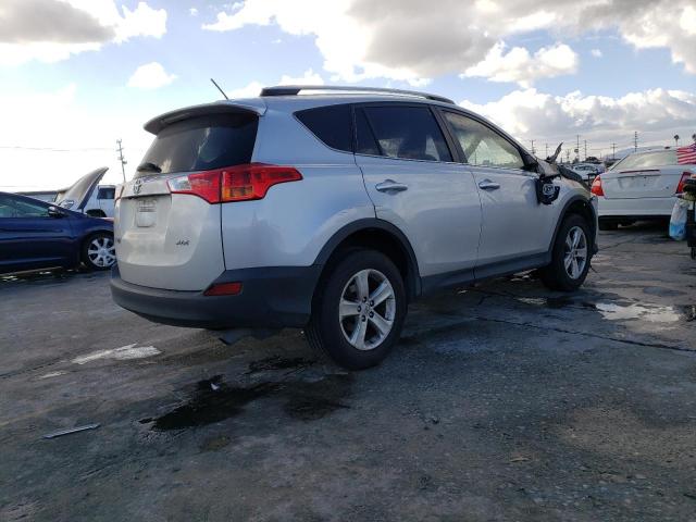 Photo 3 from auction – 2014 TOYOTA RAV4 XLE with VIN JTMWFREV3EJ022061