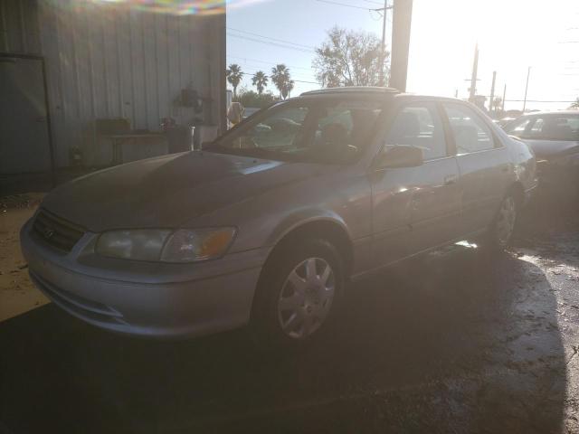 Photo 1 from auction – 2000 TOYOTA CAMRY CE with VIN 4T1BG22K6YU752722