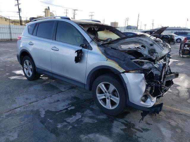 Photo 4 from auction – 2014 TOYOTA RAV4 XLE with VIN JTMWFREV3EJ022061