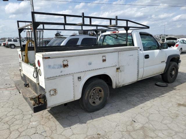 Photo 3 from auction – 2002 CHEVROLET SILVERADO with VIN 1GBGC24U12Z132833