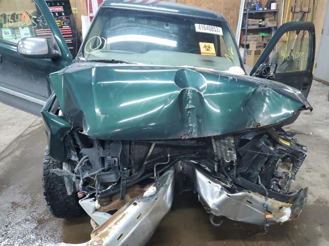 Photo 11 from auction – 2002 GMC NEW SIERRA with VIN 2GTEK19T521265345