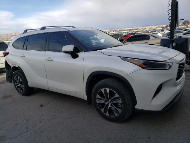 Photo 4 from auction – 2021 TOYOTA HIGHLANDER with VIN 5TDHZRBH2MS139470