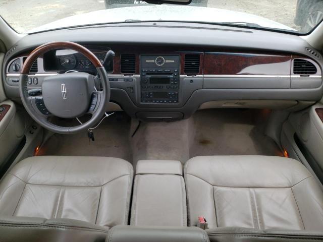 Photo 8 from auction – 2008 LINCOLN TOWN CAR S with VIN 2LNHM82V28X640993