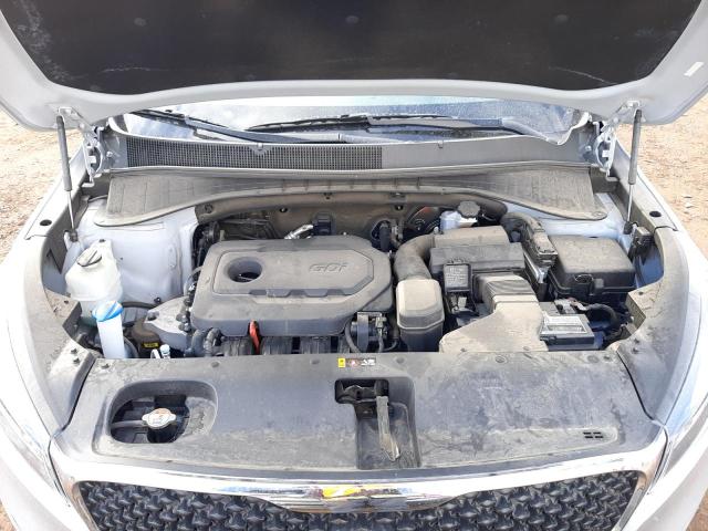 Photo 12 from auction – 2016 KIA SORENTO LX with VIN 5XYPG4A34GG156458