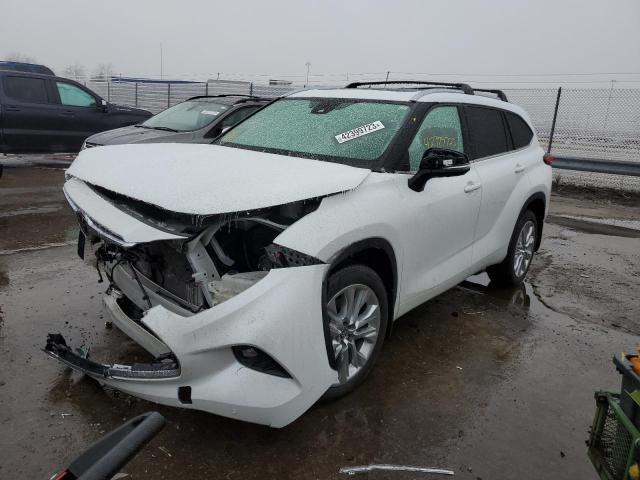 TOYOTA HIGHLANDER 2022 with VIN 5TDDZRBH7NS177616 - Photo from auction