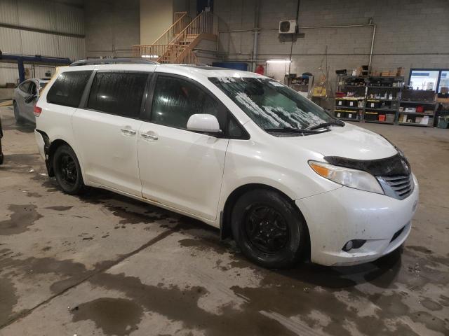 Photo 4 from auction – 2011 TOYOTA SIENNA XLE with VIN 5TDYK3DC8BS105887