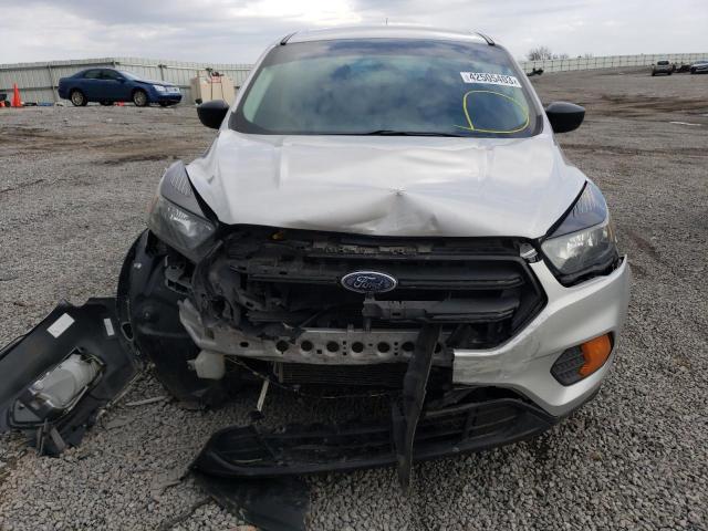 Photo 5 from auction – 2018 FORD ESCAPE S with VIN 1FMCU0F71JUA08409