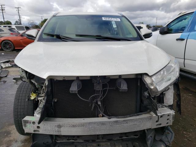 Photo 5 from auction – 2017 TOYOTA HIGHLANDER with VIN 5TDKZRFH8HS517782