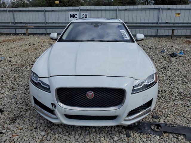 Photo 5 from auction – 2017 JAGUAR XF PRESTIG with VIN SAJBE4BVXHCY47744