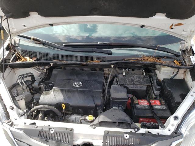 Photo 11 from auction – 2011 TOYOTA SIENNA XLE with VIN 5TDYK3DC2BS120966