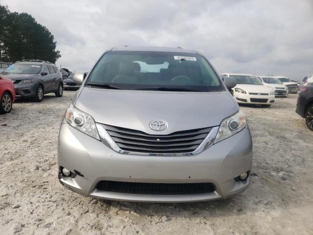 Photo 5 from auction – 2011 TOYOTA SIENNA XLE with VIN 5TDYK3DCXBS021845