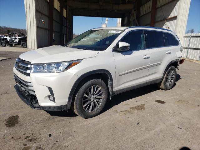 TOYOTA HIGHLANDER 2019 with VIN 5TDJZRFH9KS578643 - Photo from auction