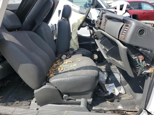 Photo 7 from auction – 2004 CHEVROLET SILVERADO with VIN 1GCEC19X44Z303139