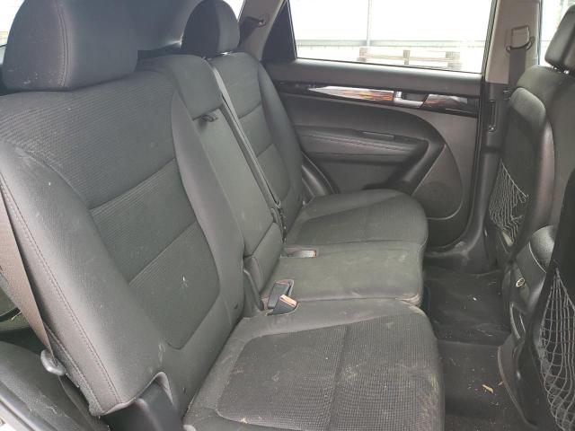Photo 11 from auction – 2015 KIA SORENTO LX with VIN 5XYKT3A61FG615891