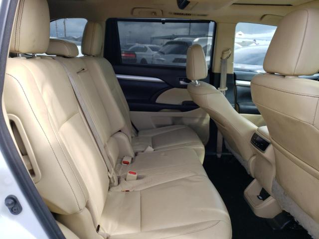 Photo 11 from auction – 2017 TOYOTA HIGHLANDER with VIN 5TDKZRFH8HS517782