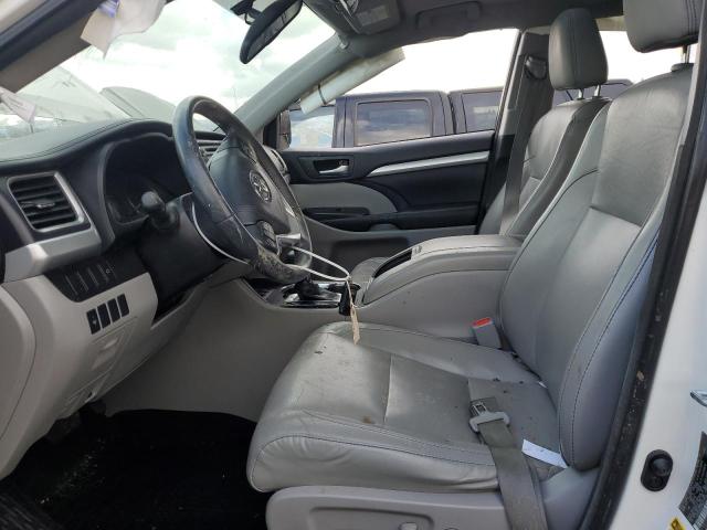 Photo 7 from auction – 2016 TOYOTA HIGHLANDER with VIN 5TDJKRFH4GS230549