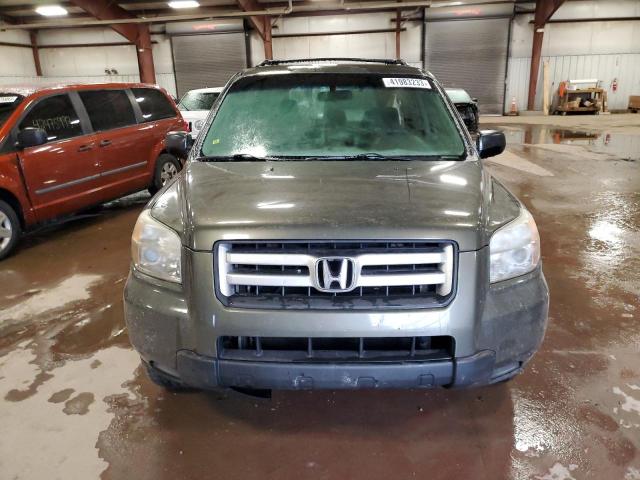 Photo 5 from auction – 2006 HONDA PILOT LX with VIN 5FNYF18116B025195