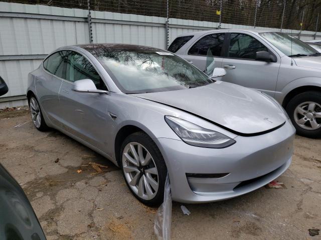Photo 4 from auction – 2018 TESLA MODEL 3 with VIN 5YJ3E1EA9JF017887