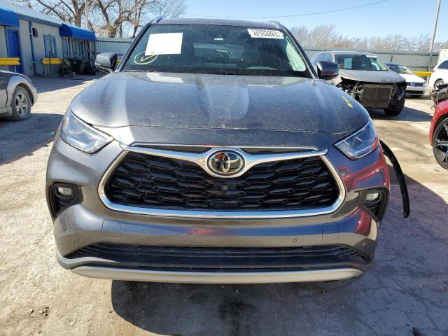 Photo 5 from auction – 2021 TOYOTA HIGHLANDER with VIN 5TDFZRBH4MS086987
