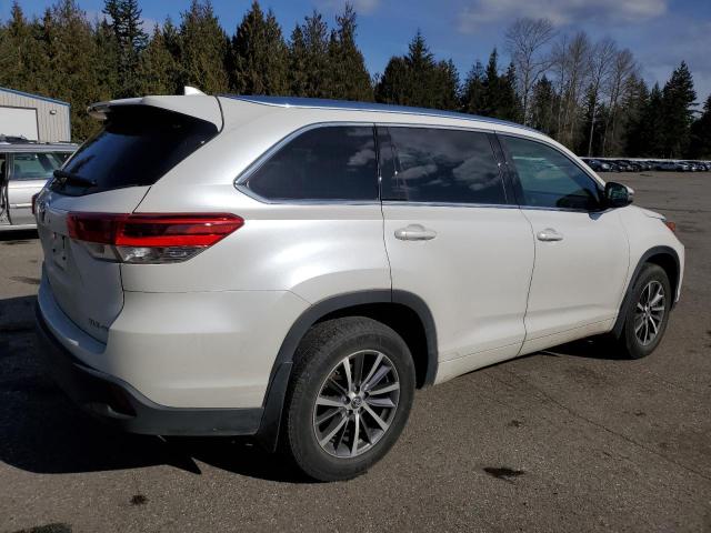 Photo 3 from auction – 2018 TOYOTA HIGHLANDER with VIN 5TDJZRFH3JS884087