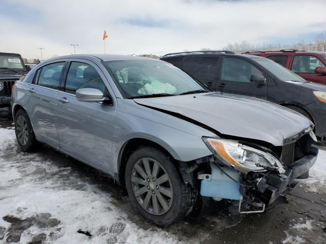 Photo 4 from auction – 2013 CHRYSLER 200 TOURIN with VIN 1C3CCBBGXDN569915