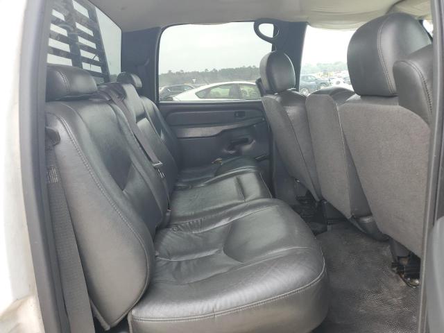 Photo 10 from auction – 2004 CHEVROLET SILVERADO with VIN 1GCHC23U44F248212