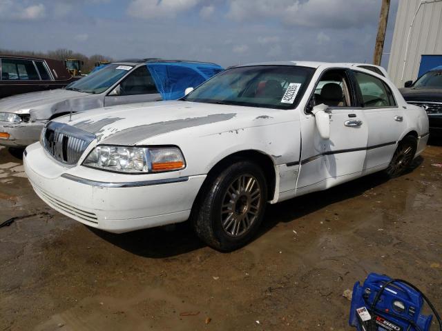 LINCOLN TOWN CAR S 2008 with VIN 2LNHM82V18X642301 - Photo from auction