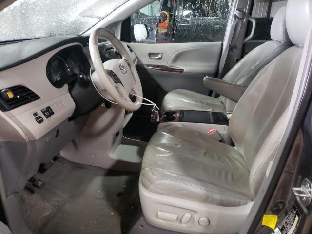 Photo 7 from auction – 2013 TOYOTA SIENNA XLE with VIN 5TDYK3DC9DS299235