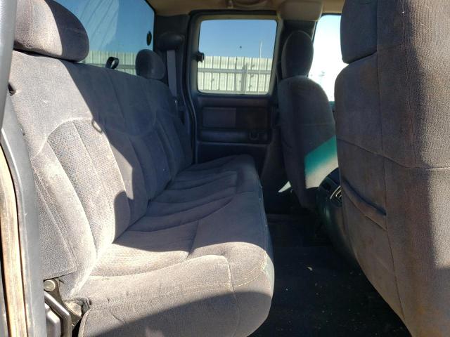 Photo 10 from auction – 2001 CHEVROLET SILVERADO with VIN 1GCHC29U21E228131