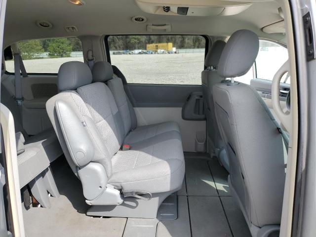 Photo 11 from auction – 2008 CHRYSLER TOWN & COU with VIN 2A8HR44H28R781520