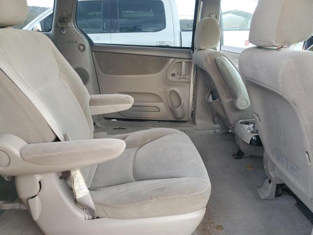 Photo 11 from auction – 2004 TOYOTA SIENNA LE with VIN 5TDBA23C14S003287