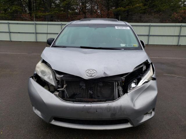 Photo 5 from auction – 2014 TOYOTA SIENNA XLE with VIN 5TDYK3DC6ES459587
