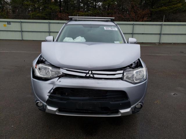 Photo 5 from auction – 2015 MITSUBISHI OUTLANDER with VIN JA4AZ3A33FZ011979