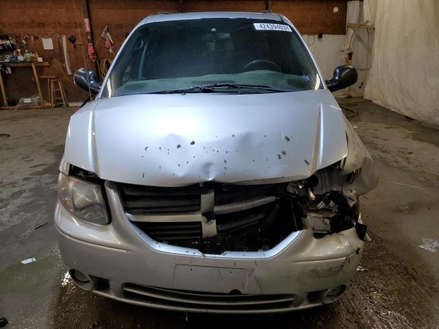 Photo 5 from auction – 2005 DODGE GRAND CARA with VIN 2D4GP24R05R111212