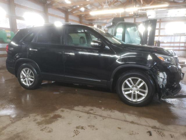 Photo 4 from auction – 2015 KIA SORENTO LX with VIN 5XYKT4A70FG598600
