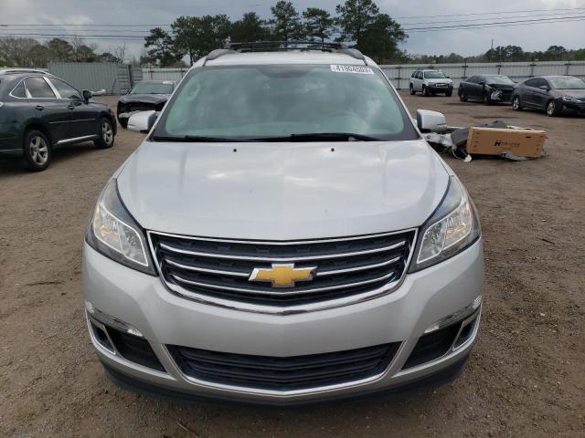 Photo 5 from auction – 2017 CHEVROLET TRAVERSE L with VIN 1GNKRHKD2HJ215437