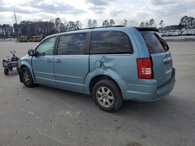 Photo 2 from auction – 2010 CHRYSLER TOWN & COU with VIN 2A4RR5D1XAR103277