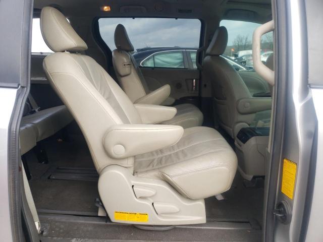 Photo 11 from auction – 2011 TOYOTA SIENNA XLE with VIN 5TDYK3DCXBS021845