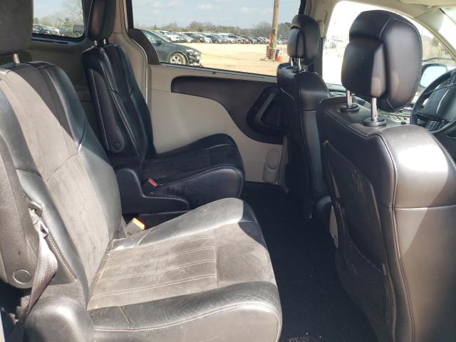 Photo 11 from auction – 2014 CHRYSLER TOWN & COU with VIN 2C4RC1CG4ER279804