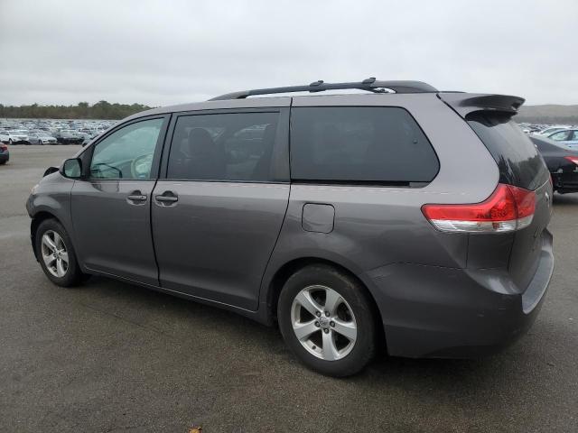 Photo 2 from auction – 2014 TOYOTA SIENNA LE with VIN 5TDKK3DCXES421656