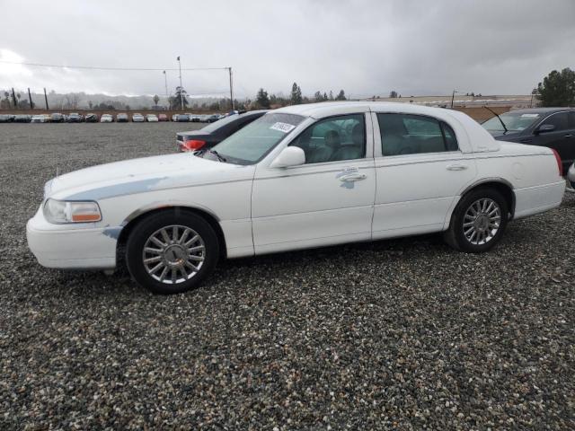 Photo 1 from auction – 2005 LINCOLN TOWN CAR S with VIN 1LNHM81W15Y656348