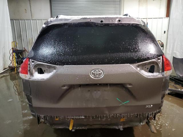 Photo 6 from auction – 2014 TOYOTA SIENNA XLE with VIN 5TDYK3DC7ES465589