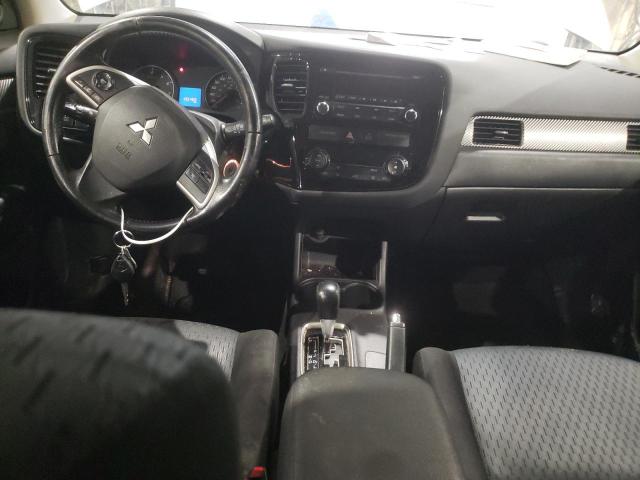 Photo 8 from auction – 2014 MITSUBISHI OUTLANDER with VIN JA4AZ2A34EZ601648