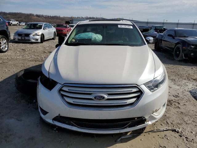 Photo 5 from auction – 2015 FORD TAURUS LIM with VIN 1FAHP2F86FG208381
