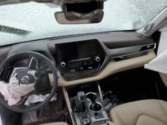 Photo 8 from auction – 2022 TOYOTA HIGHLANDER with VIN 5TDDZRBH7NS177616